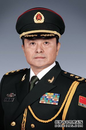 张仕波中将被任命为北京军区司令员