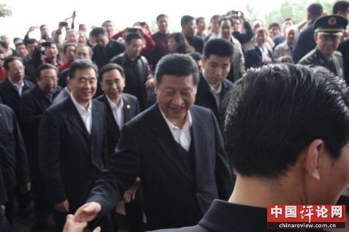 习近平视察广东时曾几近追尾 指示让群众先过