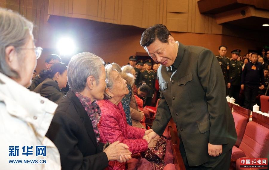 （新华网）中央军委举行慰问驻京部队老干部迎新春文艺演出 习近平向全军老同志祝贺新春