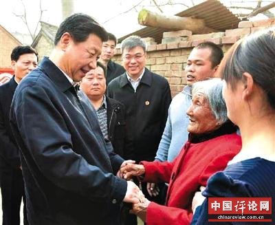 习近平重访兰考吃大盆菜烩面 参观焦裕禄纪念馆