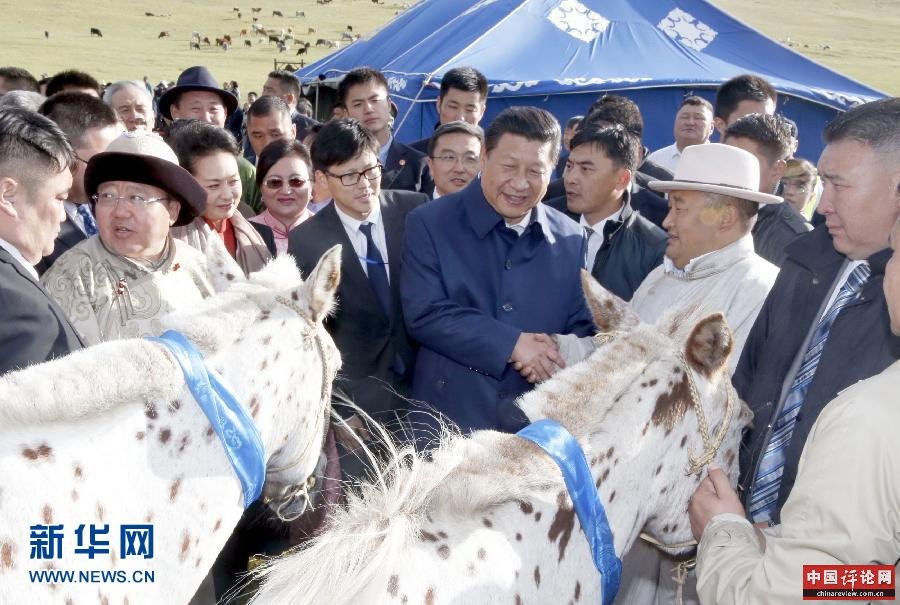（XHDW）（1）习近平同蒙古国总统额勒贝格道尔吉共同观看那达慕