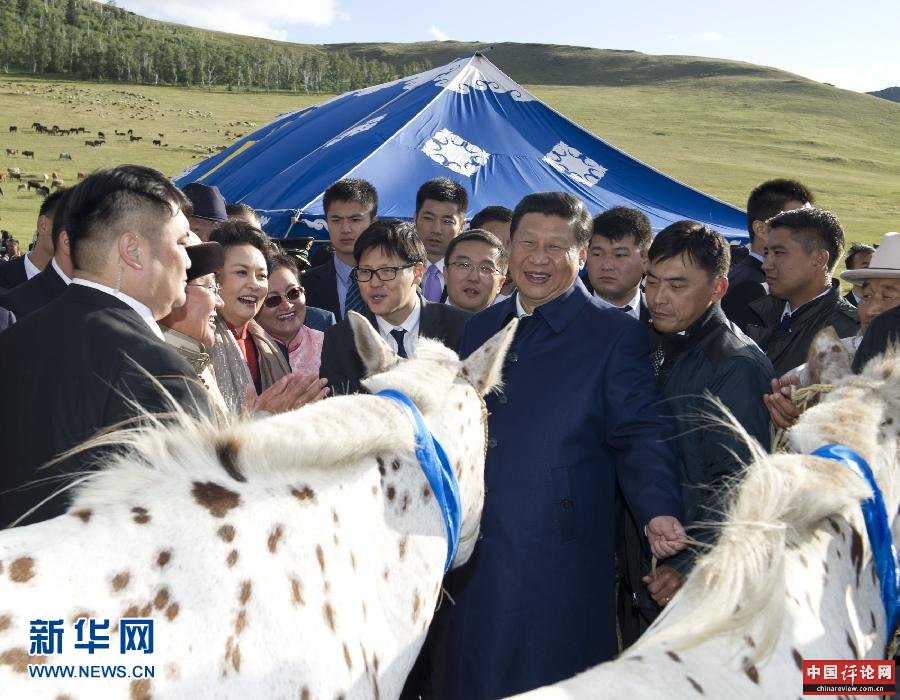 （XHDW）（2）习近平同蒙古国总统额勒贝格道尔吉共同观看那达慕