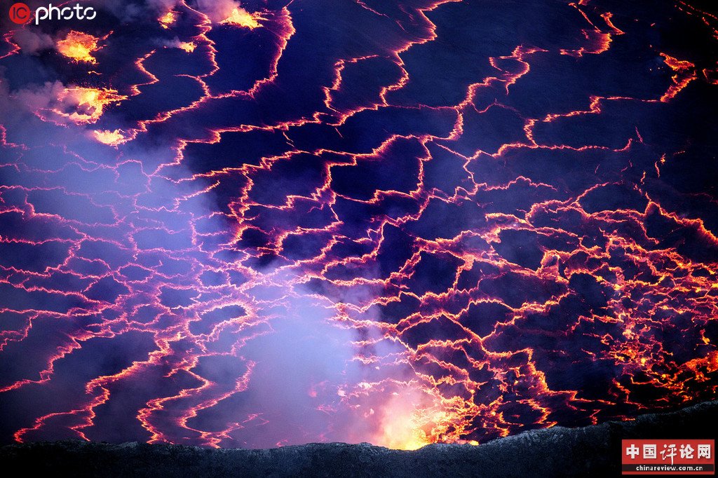 科学家在亚南极群岛发现地球第8个永久火山熔岩湖【5】