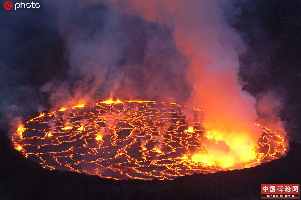 科学家在亚南极群岛发现地球第8个永久火山熔岩湖