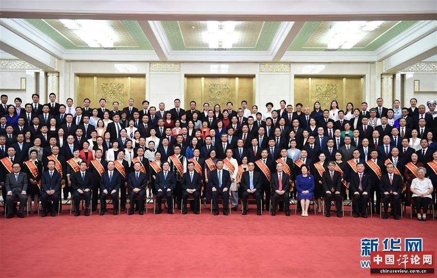 （时政）（1）习近平会见中国红十字会第十一次全国会员代表大会代表