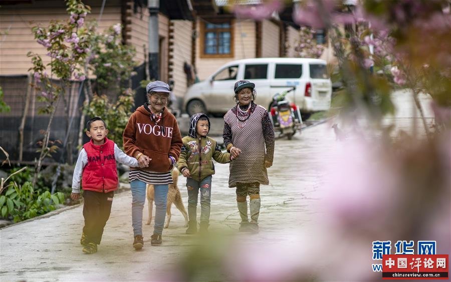 （图文互动）（3）太阳照耀“人类童年”——新时代直过民族脱贫攻坚纪事