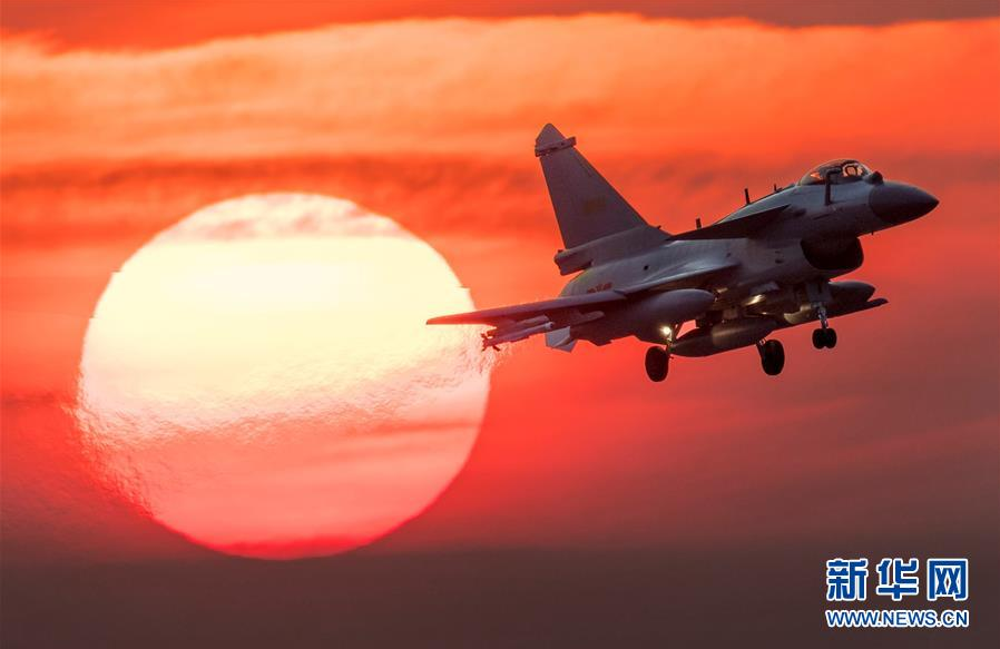 奋飞空天向打赢——人民空军战斗力建设成就述评