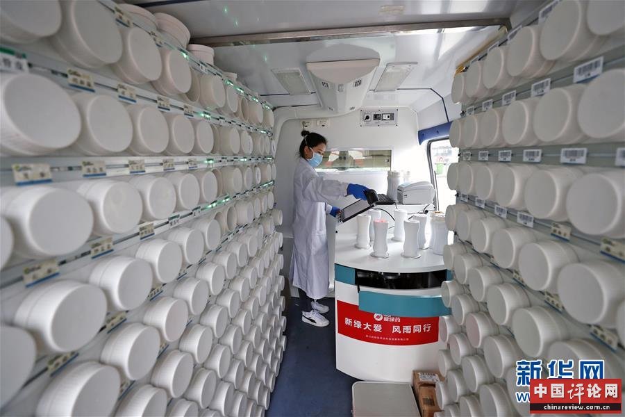 （在习近平新时代中国特色社会主义思想指引下——新时代新作为新篇章·习近平总书记关切事·图文互动）（1）高擎利剑驱疫魔——科研攻关助力湖北战“疫”记