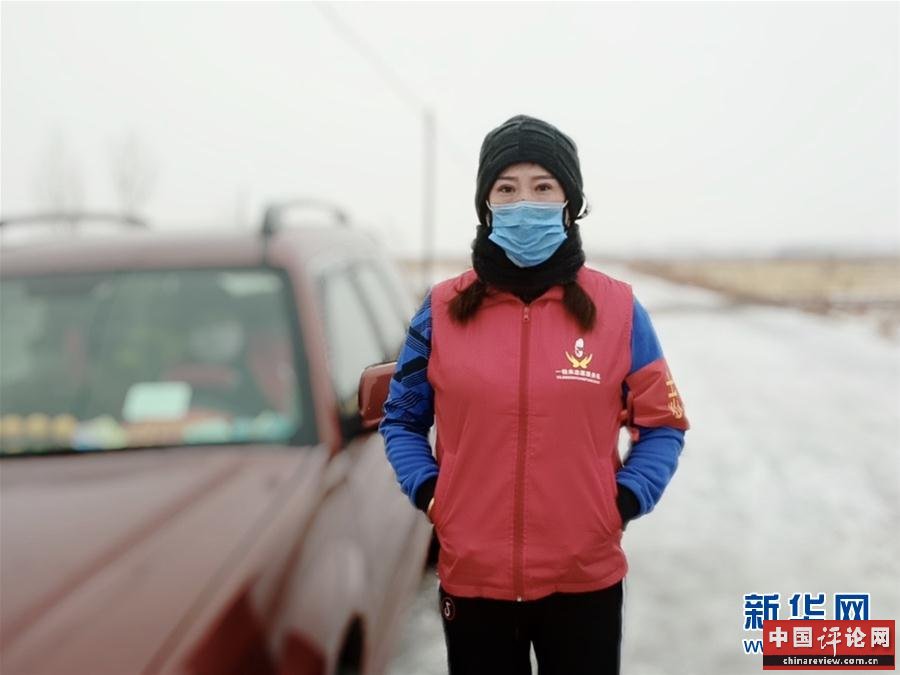 （在习近平新时代中国特色社会主义思想指引下——新时代新作为新篇章·习近平总书记关切事·图文互动）（6）口罩挡不住你的美——战“疫”一线巾帼掠影
