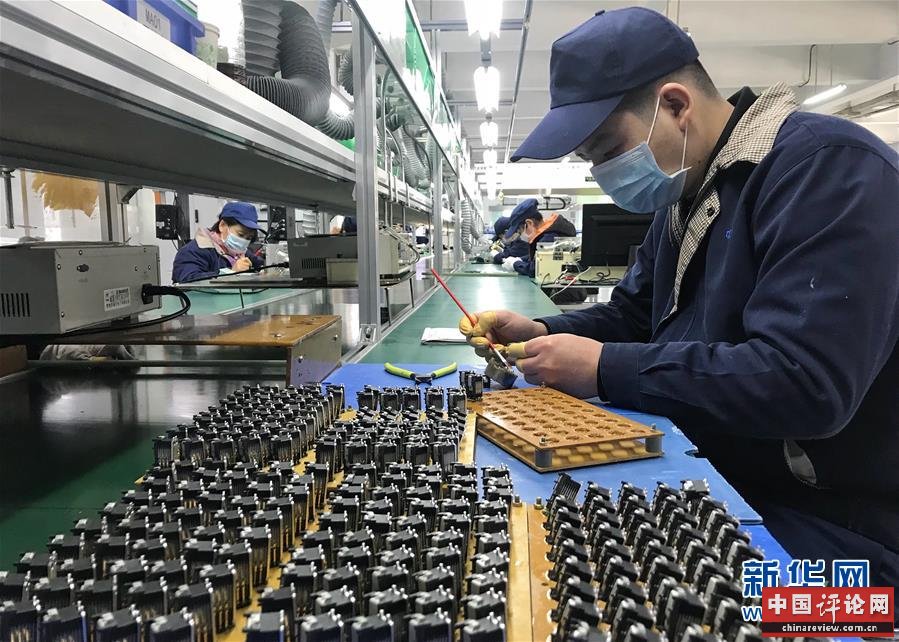 （在习近平新时代中国特色社会主义思想指引下——新时代新作为新篇章·习近平总书记关切事·图文互动）（1）精准发力抓统筹——各地落实“分区分级”有序恢复生产生活