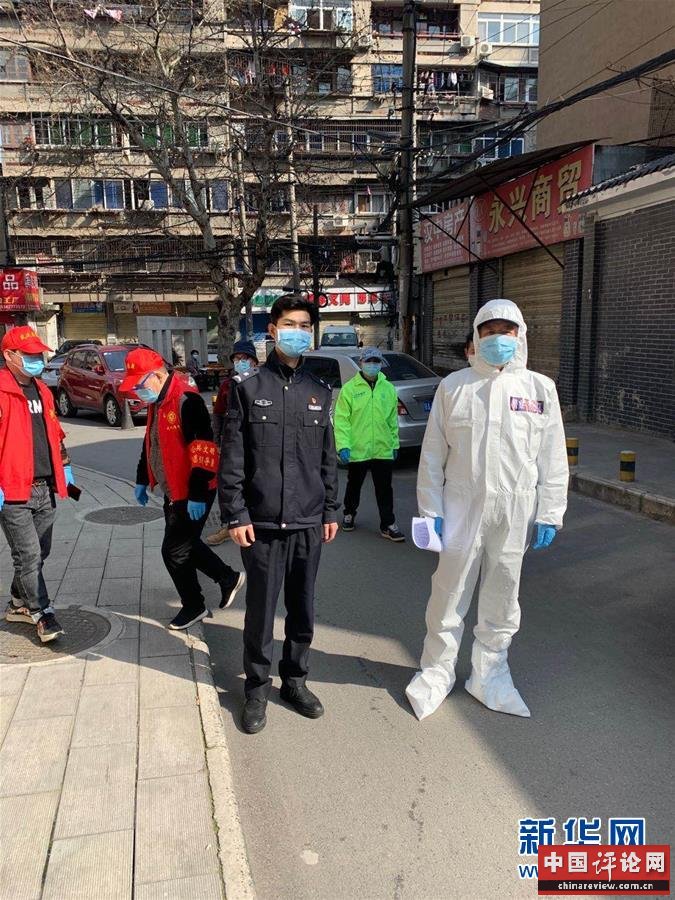 （习近平致敬的战“疫”英雄·公安干警篇·图文互动）（6）他们，抗疫一线铸警魂