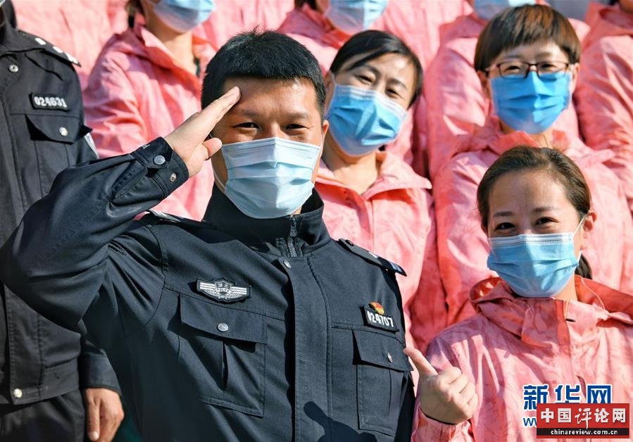（习近平致敬的战“疫”英雄·公安干警篇·图文互动）（1）他们，抗疫一线铸警魂