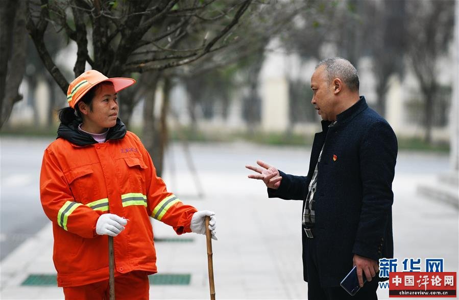 （新华全媒头条·图文互动）（2）来自大山深处的“移民管家”——记贵州正安县瑞濠街道办事处主任吴太玺
