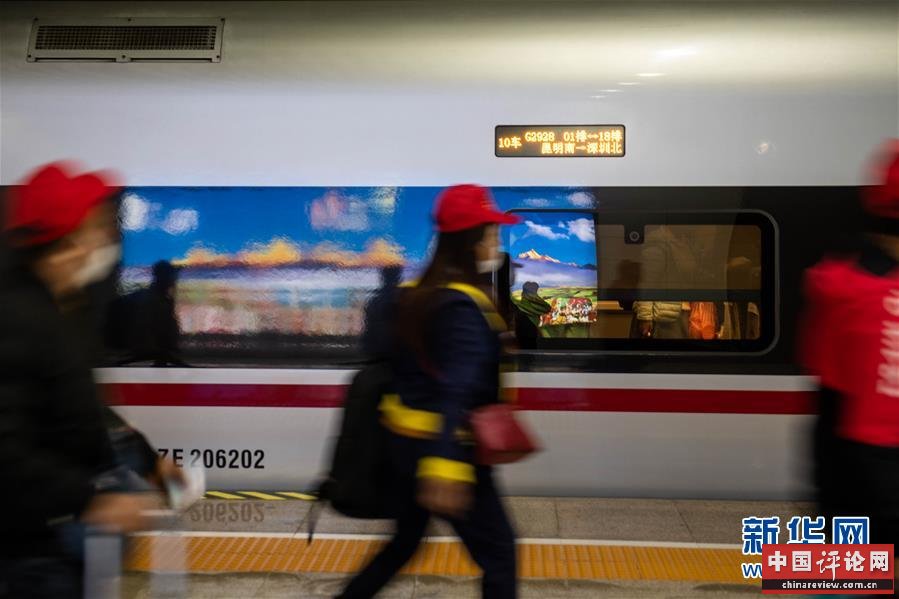 （在习近平新时代中国特色社会主义思想指引下——新时代新作为新篇章·习近平总书记关切事·图文互动）（2）让贫困劳动力端稳就业的“饭碗”——各地就业扶贫不松劲巩固脱贫成果