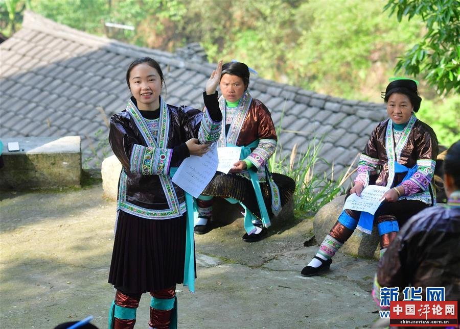 （脱贫攻坚）（13）苗山脱贫影像志——一位女大学生的特殊假期课堂