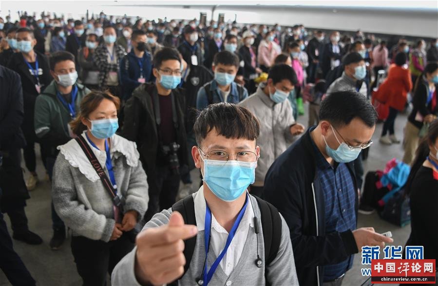 （新华全媒头条·图文互动）（15）上下同心，守望相助——中国抗疫众志成城的生动实践