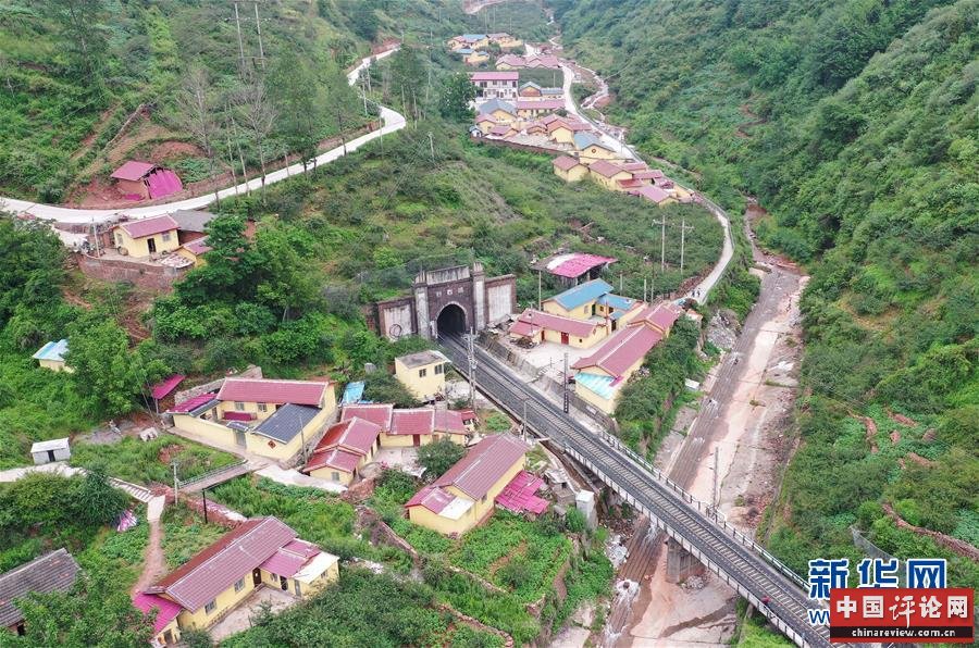 （新华全媒头条·图文互动）（10）自强的力量——成昆铁路通车50年记