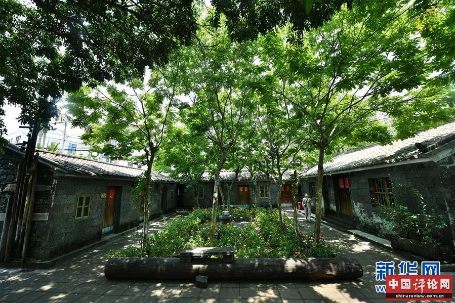 (新华全媒头条·走向我们的小康生活·图文互动)(16)留住乡愁留住美——千村竞秀缀琼州