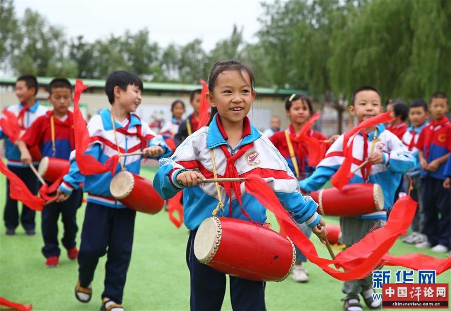 (新华全媒头条·走向我们的小康生活·图文互动)(13)23万人的命运转折——我国最大易地生态移民安置区的脱贫密码