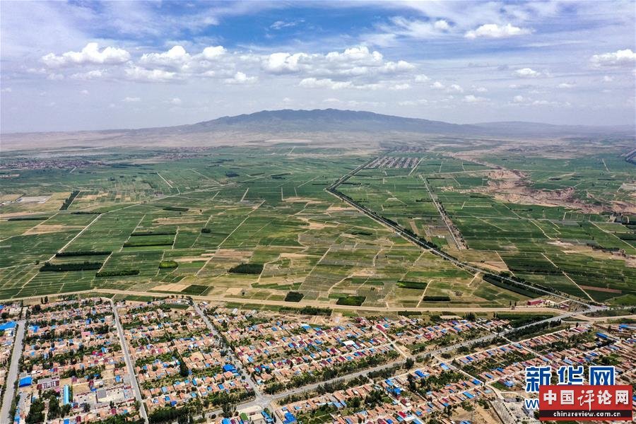 （新华全媒头条·走向我们的小康生活·图文互动）（3）23万人的命运转折——我国最大易地生态移民安置区的脱贫密码