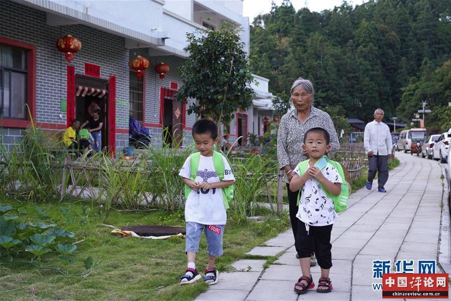 （新华全媒头条·走向我们的小康生活·图文互动）（2）“靠山吃山”的新路径——探寻大瑶山的“幸福密码”