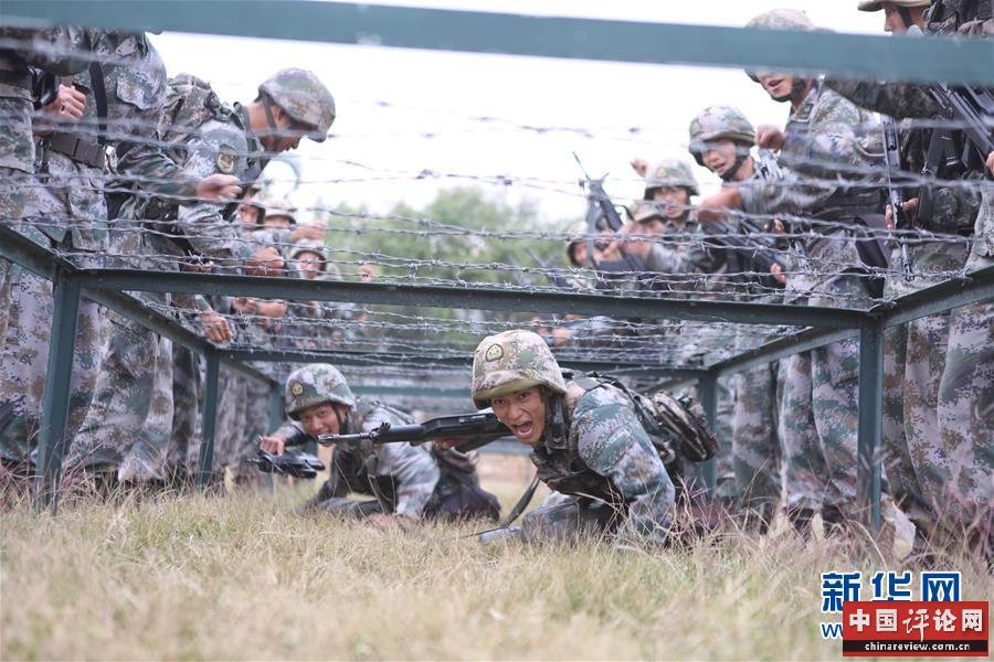 （在习近平强军思想指引下·我们在战位报告·图文互动）（3）千里移防，铁心跟党走——南部战区陆军第75集团军某红军旅政治建军、练兵备战记事