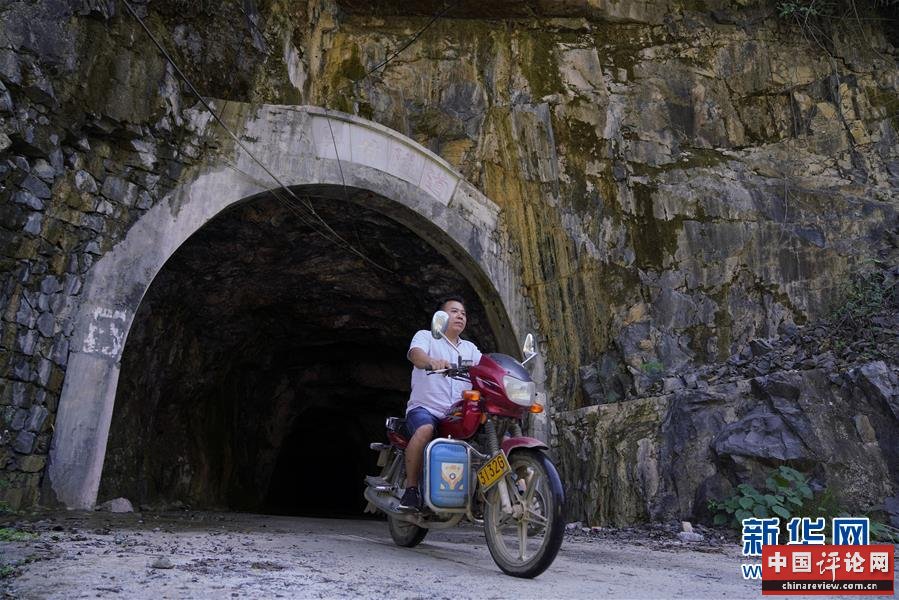 （新华全媒头条·图文互动）（7）“石山王国”筑路记