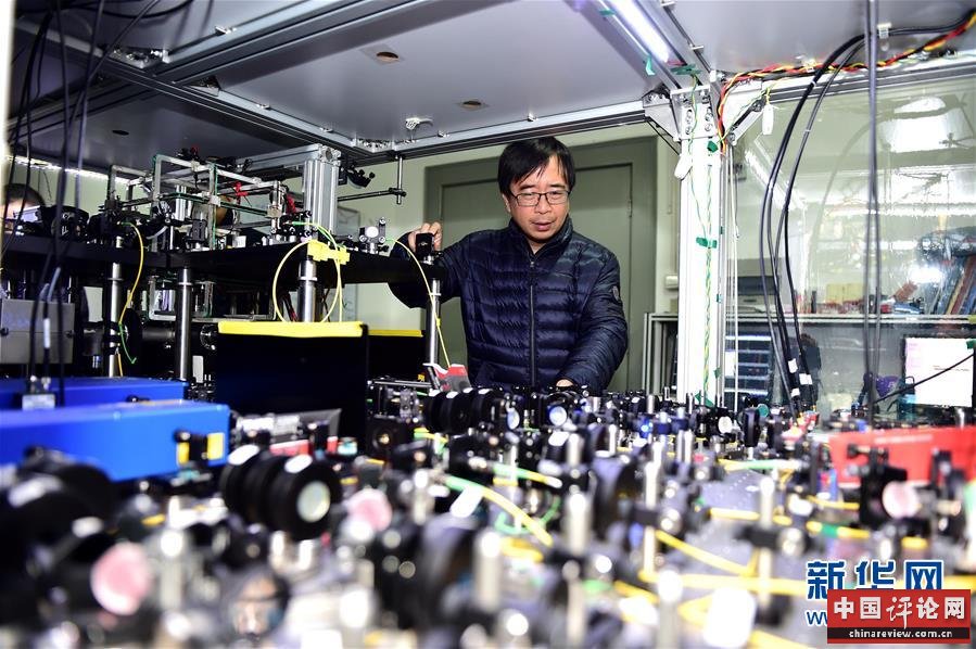 （在习近平新时代中国特色社会主义思想指引下——新时代新作为新篇章·习近平总书记关切事·图文互动）（2）探“微观世界” 抓“关键变量”——我国科学家与量子“纠缠”的故事