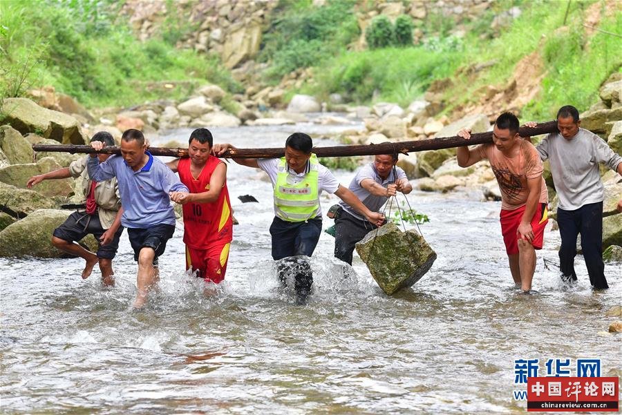 （新华全媒头条·图文互动）（10）伟大旗帜引领历史巨变——习近平新时代中国特色社会主义思想指引“十三五”经济社会发展述评