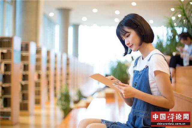 一个男人吊着你的3种表现,他不是真的喜欢你,只是在养备胎!