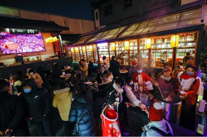 兔年春晚：中国年轻人喜爱的“文化年夜饭”