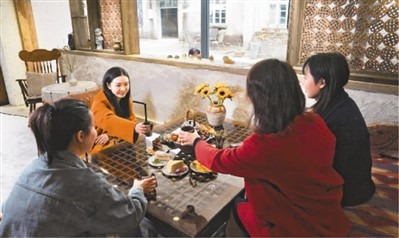年轻人情感需求新表达：“搭子”，没有负担的轻社交