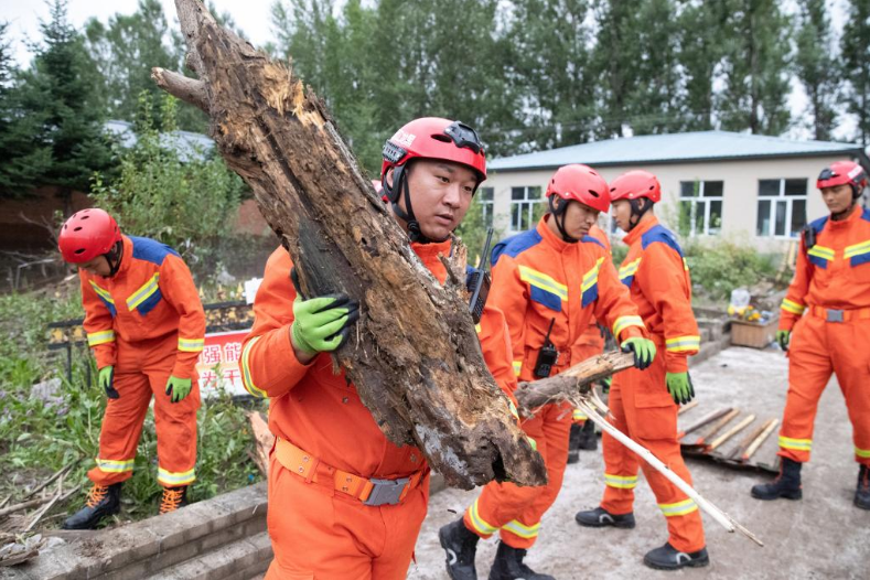 黑龙江全力抗击洪涝灾害 捍卫民众生命财产安全
