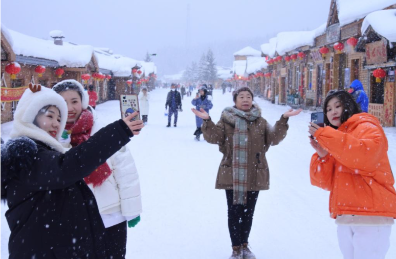 北方的“雪”、贵州的“球” 成为这个冬天的“顶流”
